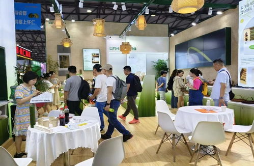 青神竹編驚艷上海，傳統(tǒng)工藝閃耀第117屆中國百貨會